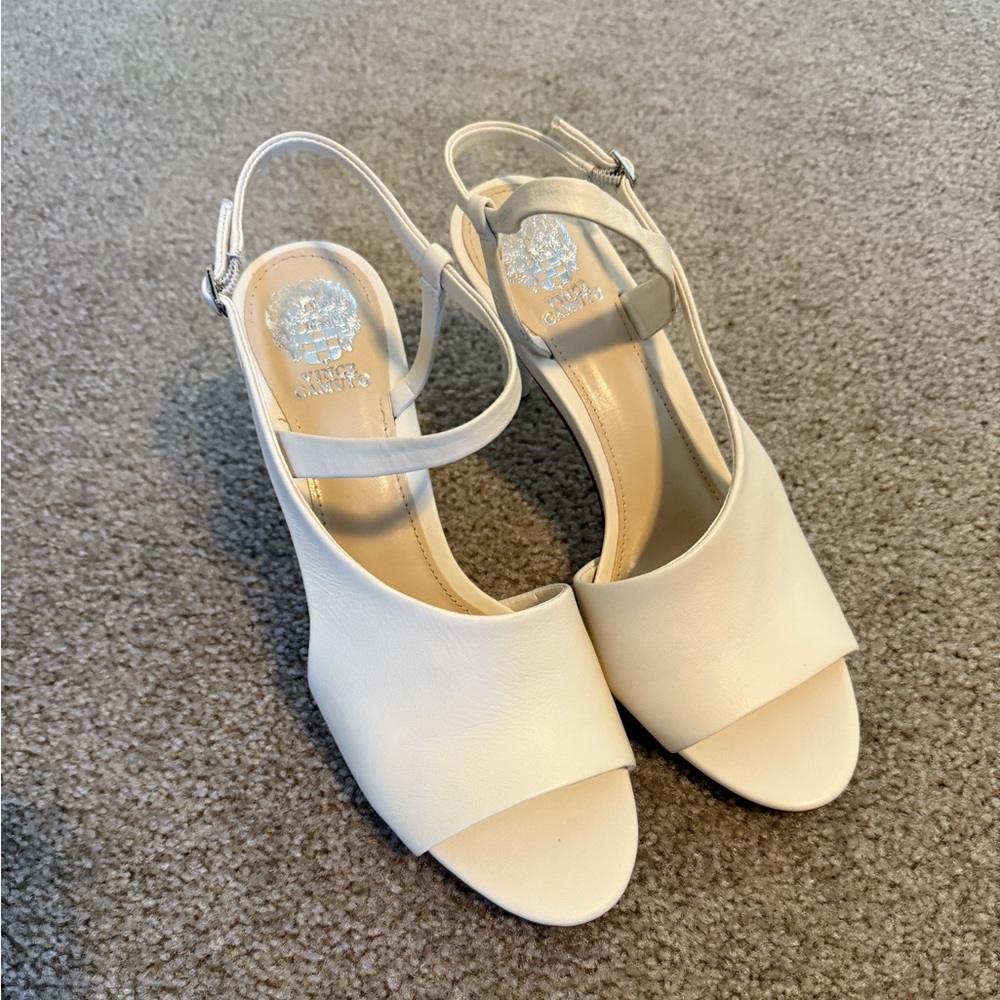 Vince Camuto Size 10 White/Ivory Never Worn Heels